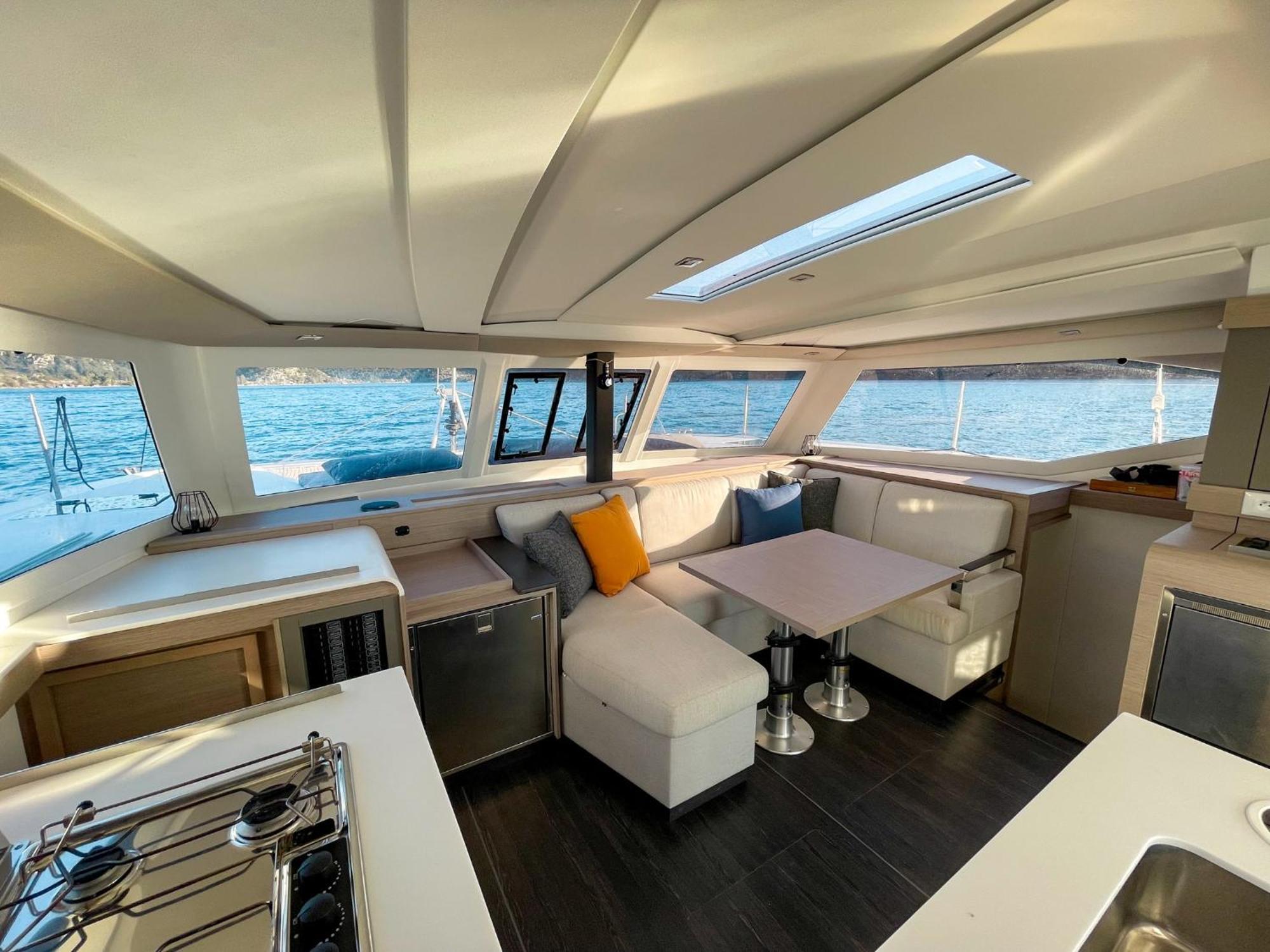 Sur L'eau Botel